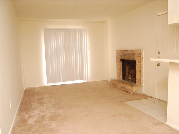 3rd image of 1107 Verde Dr APT 20