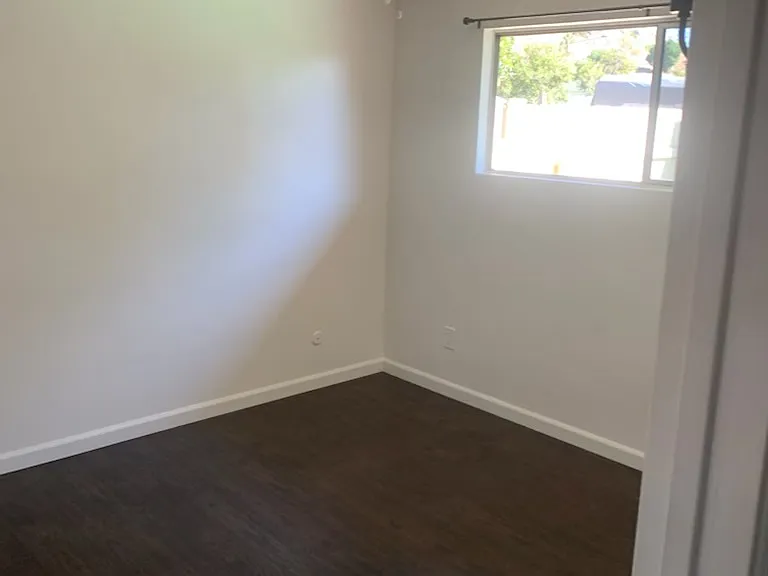 1242 Lyons Ln #B — Photo 4
