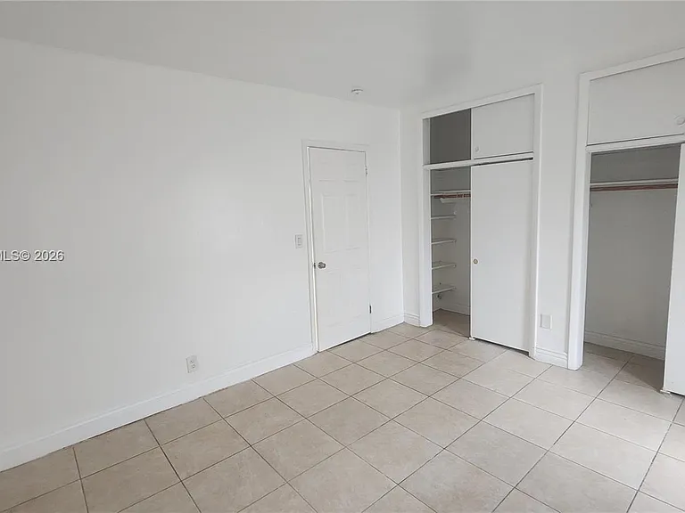 280 SW 11th Ave #5 — Photo 13