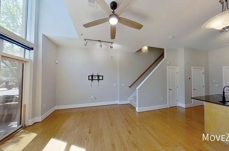 444 Blount St #106 — Photo 33