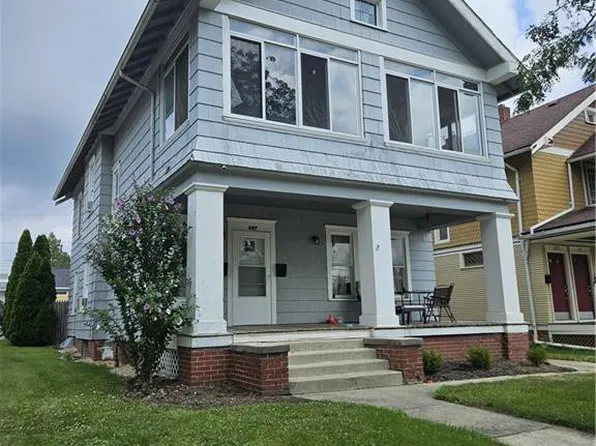 127 E Harrison St, Maumee, OH 43537