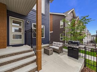 220 N Livingston Cmn NE, Calgary, AB T3P1K1
