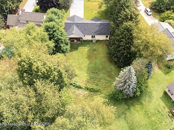 2nd image of 7310 W Victoria Dr