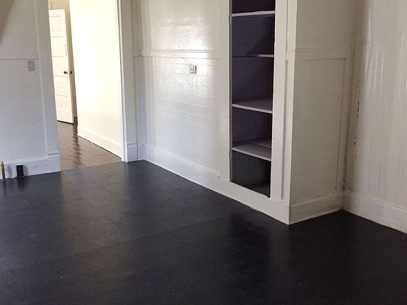 4th image of 609 Wall St