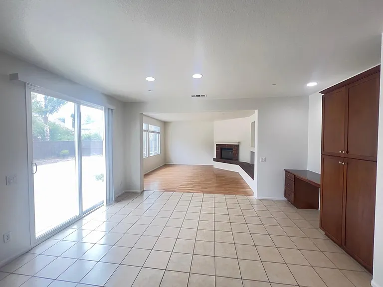2955 Murcott Way — Photo 9