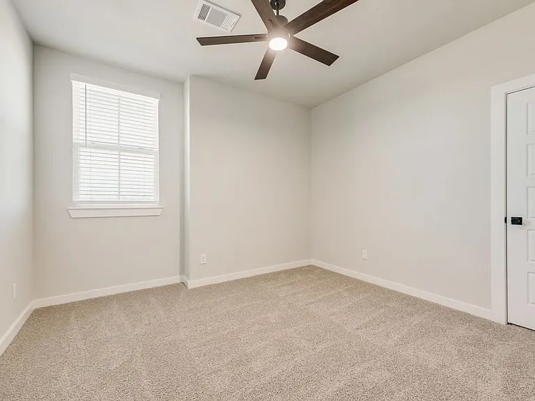6846 Florence Dr — Photo 15