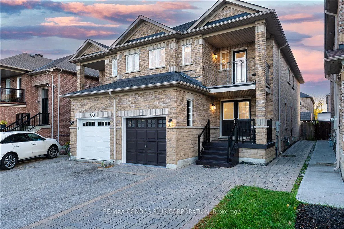 289 Deepsprings Cres photo 1