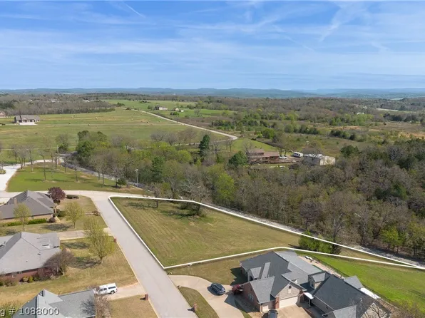 Marshall Cir, Van Buren, AR 72956