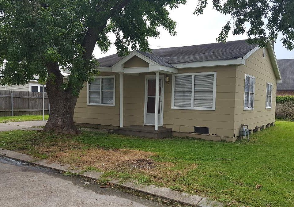 1003 Gibb Street