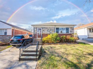 4542 Springfield Blvd, Bayside, NY 11361