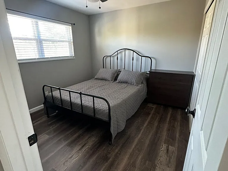 1534 Fairmount Ave — Photo 8