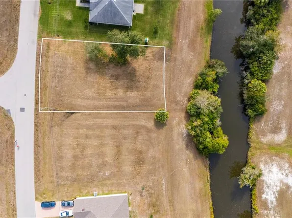 403 San Cristobal Ave #20, Punta Gorda, FL 33983