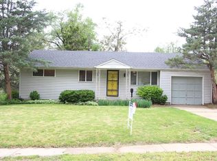 8616 Winchester Ave, Kansas City, MO 64138