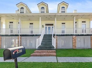 3200 Riverland Dr, Chalmette, LA 70043