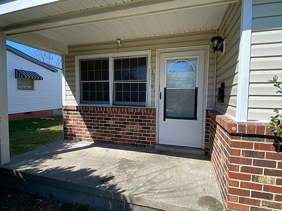2nd image of 1008 Wickham St