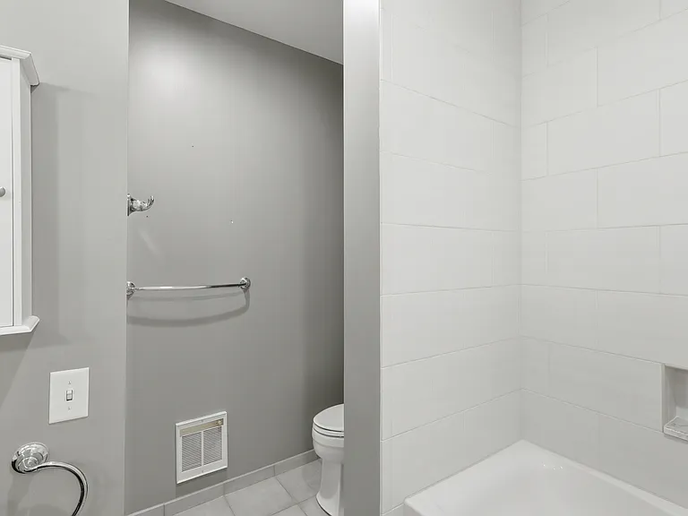 509 Bogart Pl #203 — Photo 16