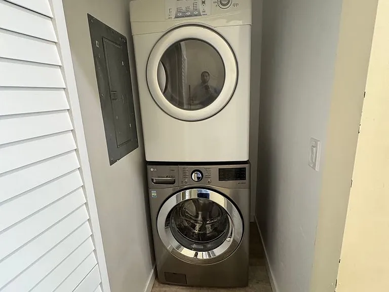 2121 Ocean View Blvd — Photo 13
