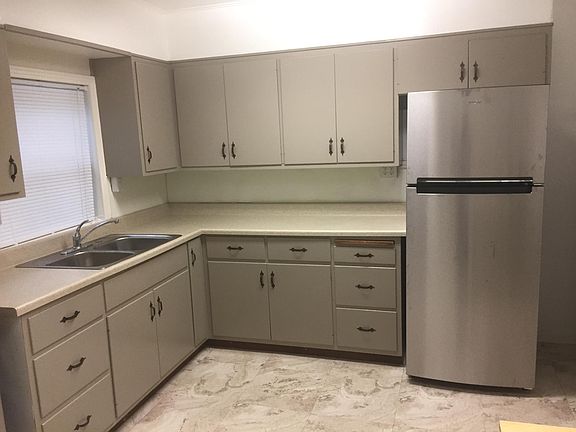 5th image of 605 Marion Dr Ste A