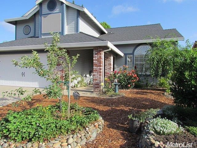 2nd image of 122 Garrett Dr