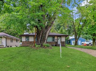2442 SW 8th St, Des Moines, IA 50315