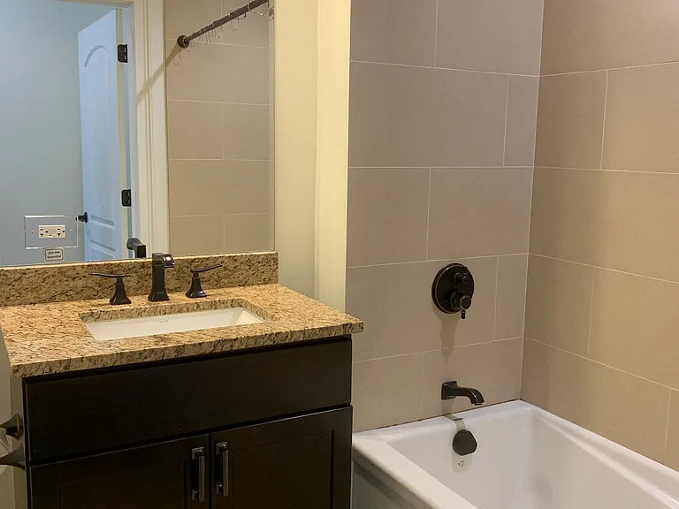 2500 Green Bay — Photo 18