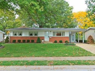 2153 W Adams St, Saint Charles, MO 63301