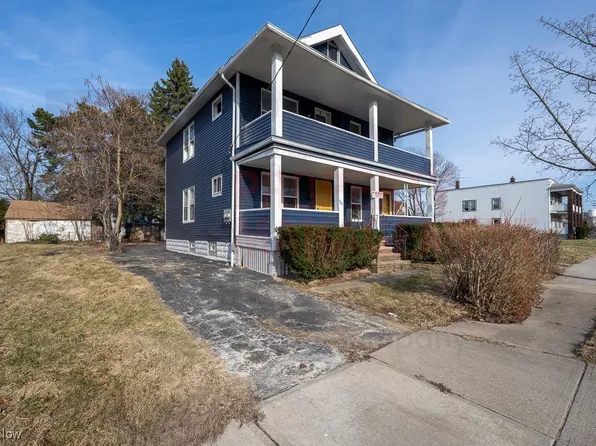 987 Evangeline Rd, Cleveland, OH 44110
