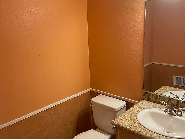 210 Sagebrook Ln — Photo 4