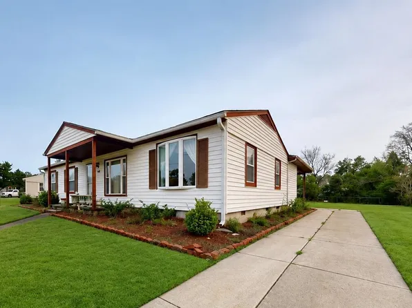 165 Copeland Court, Hubert, NC 28539