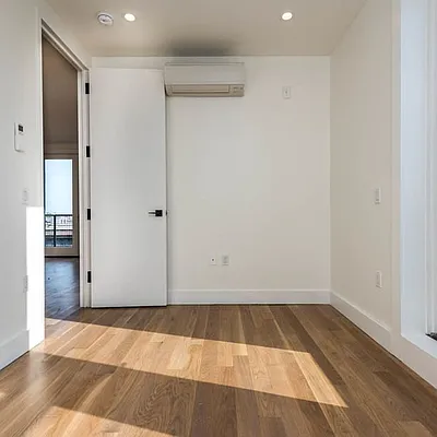 Rented by Nooklyn NYC LLC | media 62