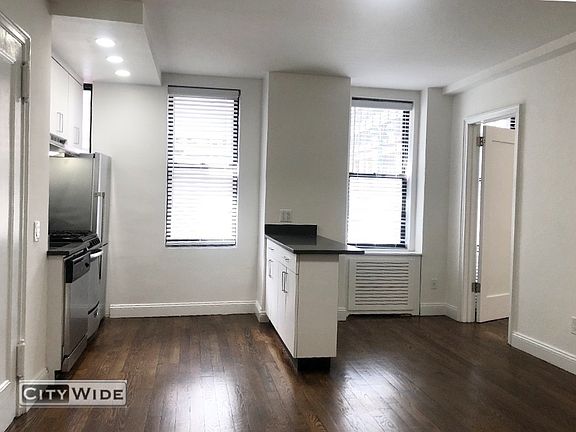2nd image of 140 E 46th St APT 2C