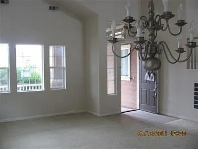 5516 Goldseive Dr photo 1
