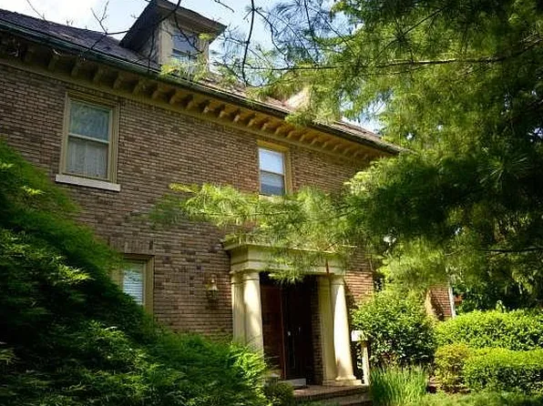 1427 Northampton St, Easton, PA 18042