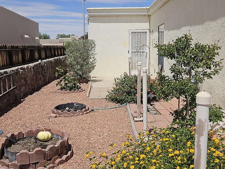 650 Frontier Dr — Photo 21