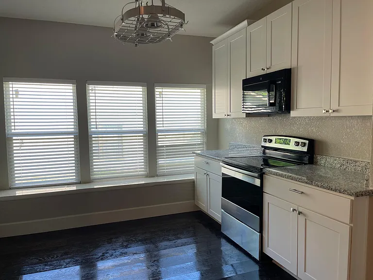 3342 Coral Grove Dr — Photo 5