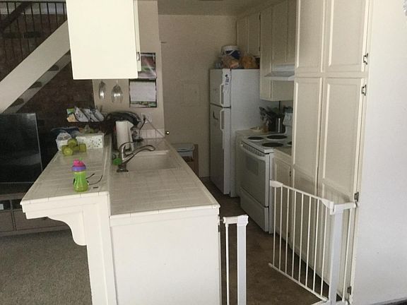 4th image of 1385 42nd Ave APT 3