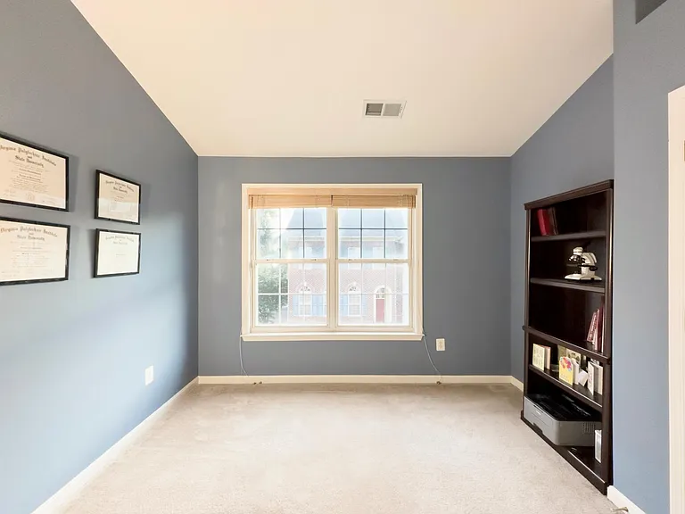 2029 Ashleigh Woods Ct — Photo 27
