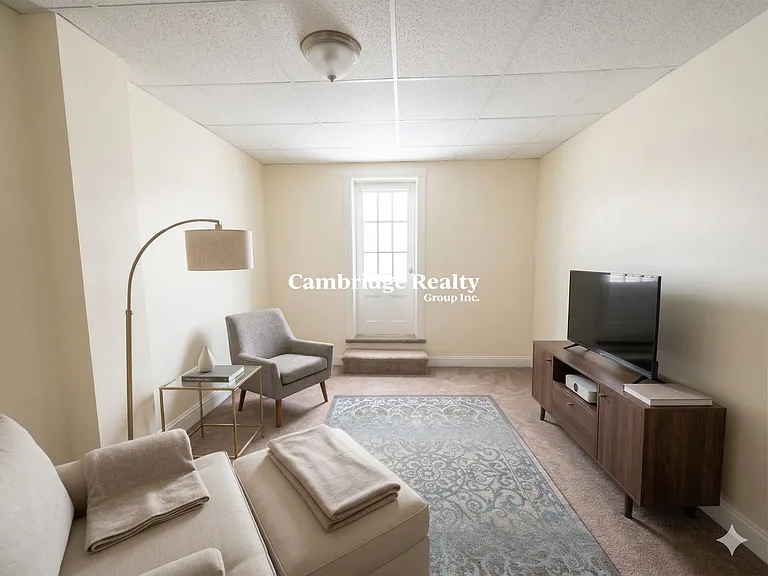 58 Medford St #2T — Photo 3
