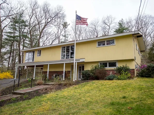 25 Condor Rd, Reading, MA 01867