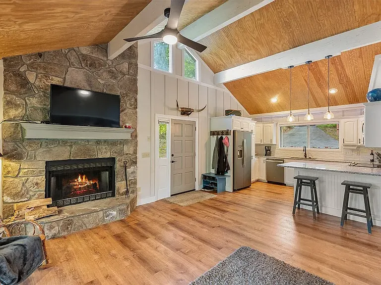119 Heavens Gate Ln — Photo 26