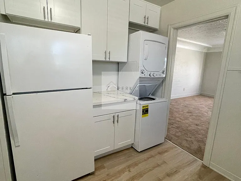 300 Garden Ave N #A — Photo 6