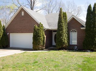 450 Twin Rivers Dr, Bronston, KY 42518