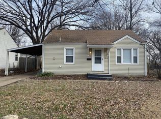 2020 SW Medford Ave, Topeka, KS 66604