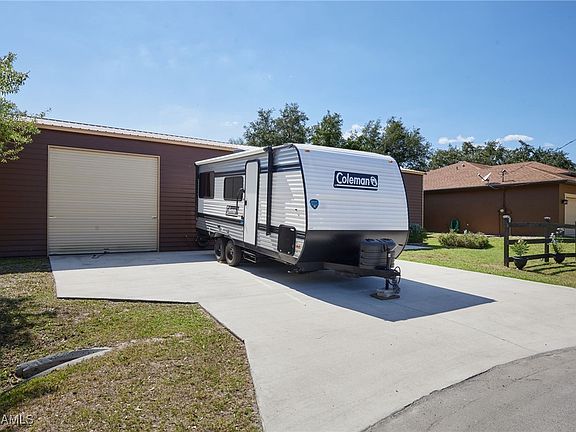 4th image of 6120 Barkwood Ct