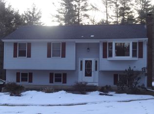 51 Breakneck Rd, Sturbridge, MA 01566