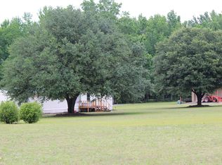 55 Tomazin Ln, Register, GA 30452