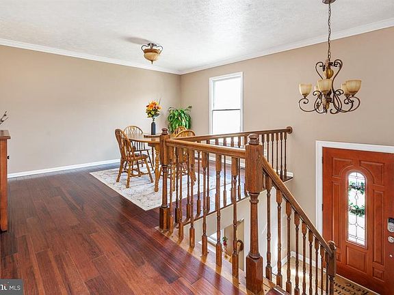 4th image of 8079 Escalon Ave