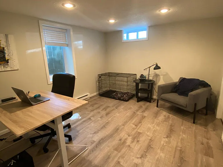 Downstairs third bedroom with walk in closet