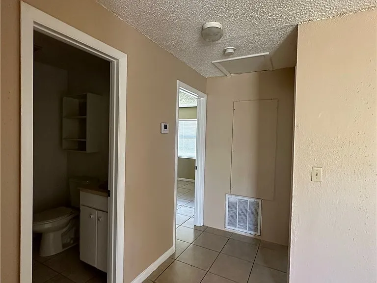 4425 Ruthann Ct — Photo 11