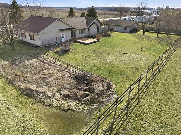 2nd image of 2082 W Parish Rd